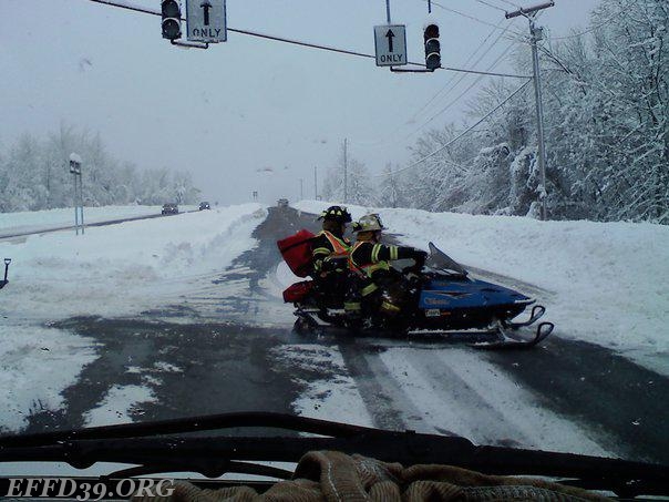 EFFD ASS'T Chief going to make a rescue call. EF all was going to the max to do the right thing.....