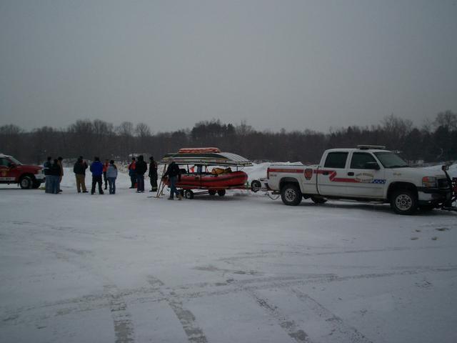 ICE RESCUE DRILL 2/5/11 RED WING PARK