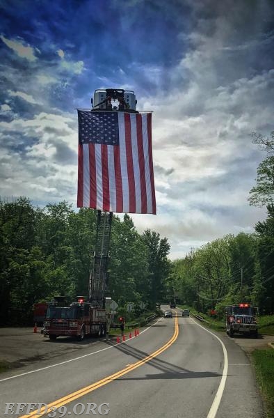 3946 at St#1 showing the colors.